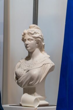 Buste de Marianne (Tarn-et-Garonne) — Salon des Maires organisé par AP Média